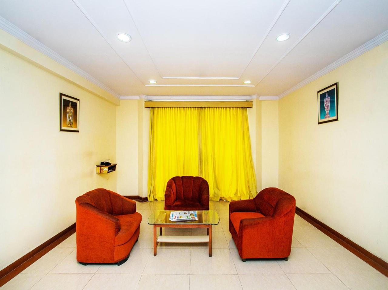 Oyo 649 Hotel Ajantha Trinity Inn Bangalore Buitenkant foto
